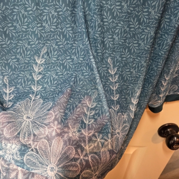 ‼️3/$30‼️Timeson Ladies Flowered Long Sleeve Top Medium greenish/teal - Picture 4 of 16